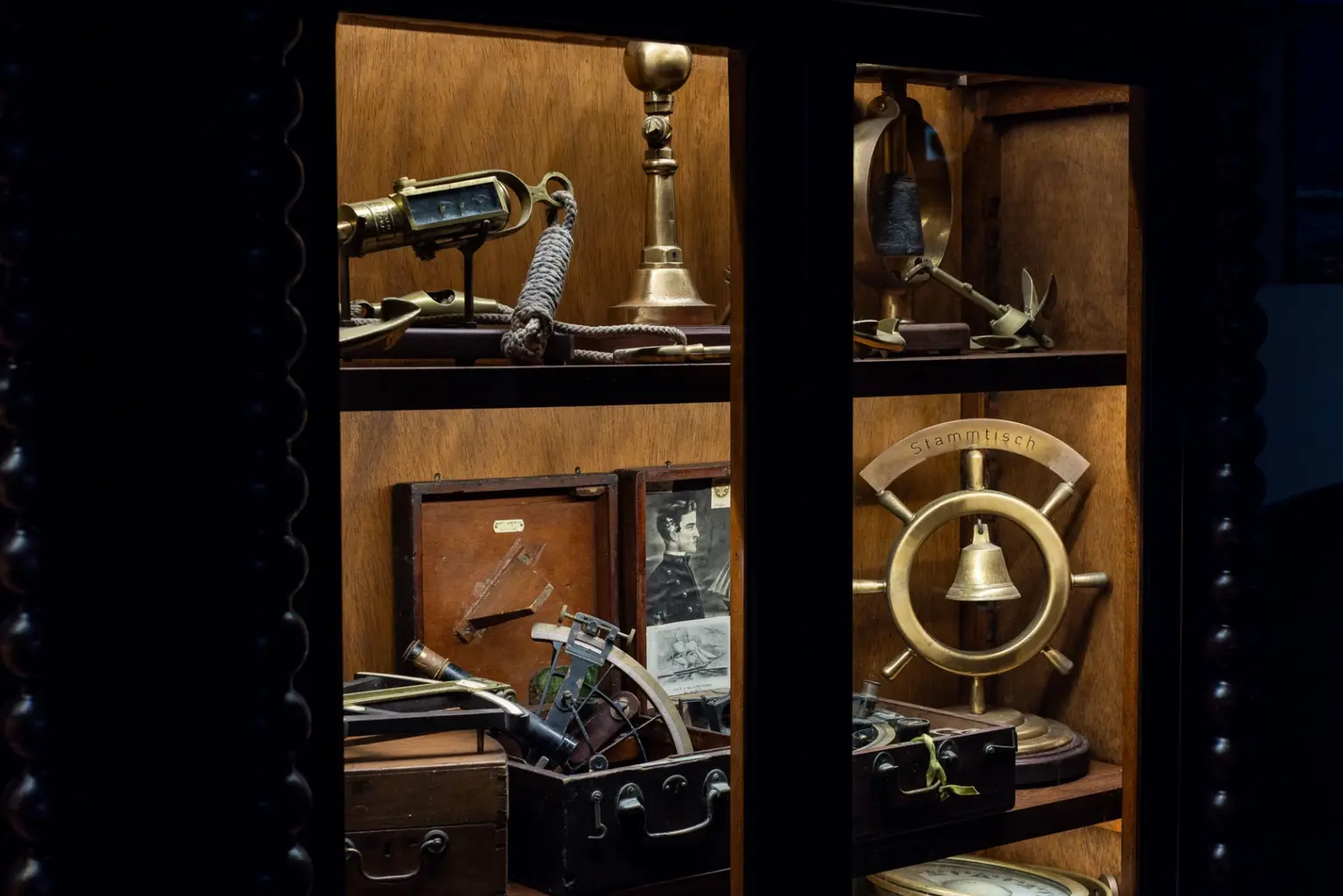 Vitrina del Museo Náutico