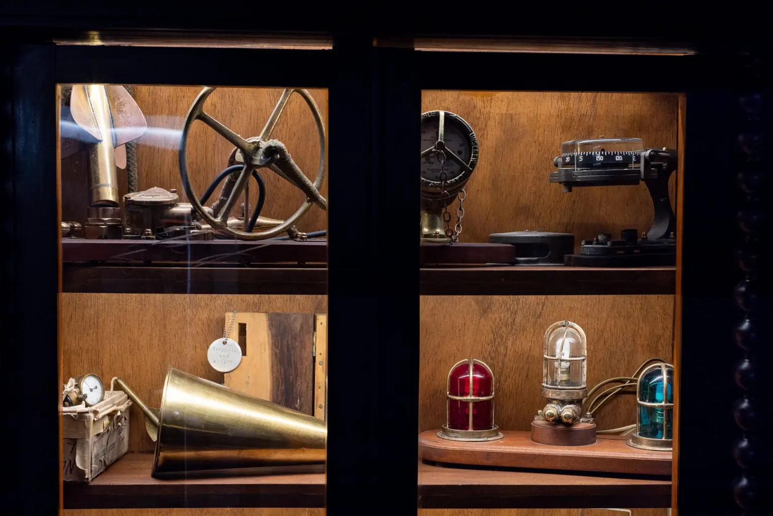 Vitrina del Museo Náutico